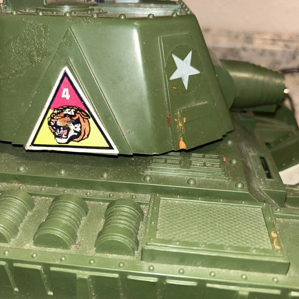 1961 Deluxe‎ Reading Tiger Tank Battery Operated Tank Parts Or Repair